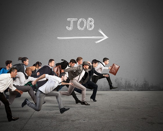 JOBに向かって走る人々